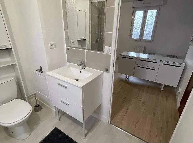 Le Chaleureux, Accueillant, Gare, Parking Gratuit *